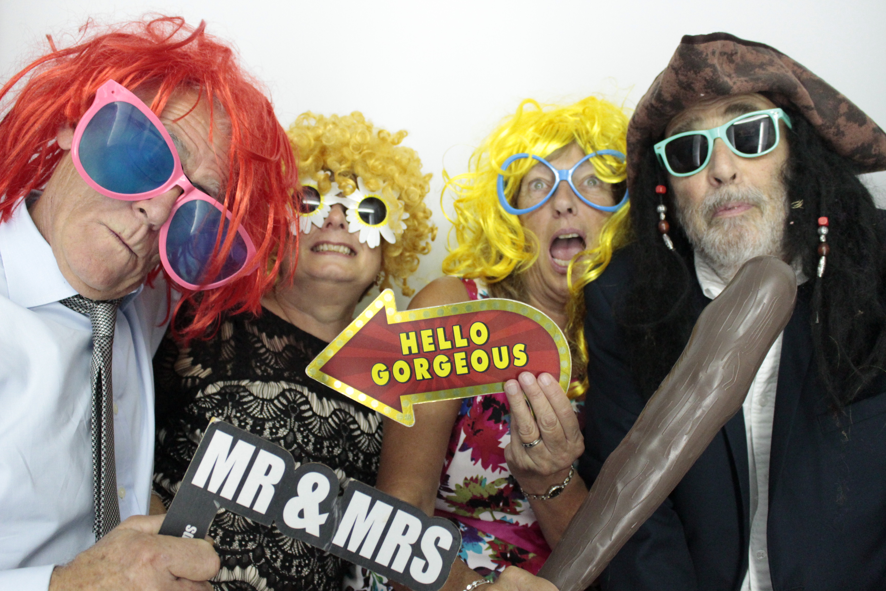Louise & Dan's Big Day | View more photos from the event at gallery.myphotoboothexperience.co.uk/u/MyPhotoBoothExperienceLtd/Louise-Dans-Big-Day
